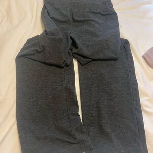 Bobi Gray Sweatpants with Elastic Waistband and Relaxed Fit